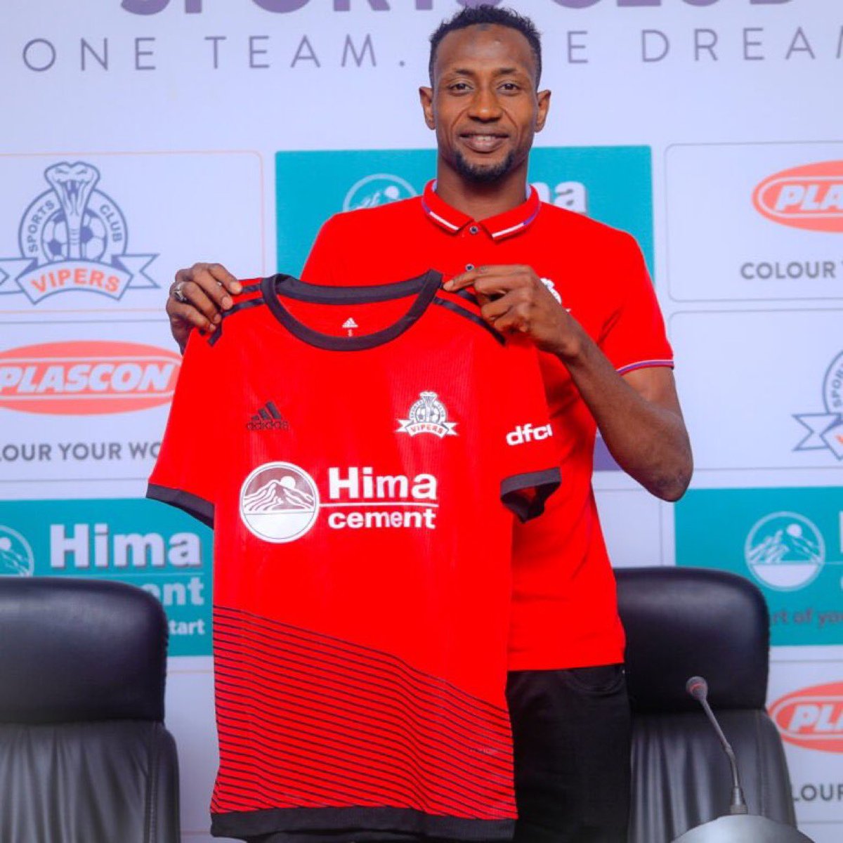 Omumuli Gwe'Mizannyo (@omumuli_ntv) on Twitter photo SAD NEWS
<a href="/VipersSC/">𝐕𝐢𝐩𝐞𝐫𝐬 𝐒𝐩𝐨𝐫𝐭𝐬 𝐂𝐥𝐮𝐛</a> player Abubaker Lawal has passed on in a motor accident along Entebbe Road. The Nigerian 🇳🇬 player has been part of the club for nearly 3 years. SAD NEWS
<a href="/VipersSC/">𝐕𝐢𝐩𝐞𝐫𝐬 𝐒𝐩𝐨𝐫𝐭𝐬 𝐂𝐥𝐮𝐛</a> player Abubaker Lawal has passed on in a motor accident along Entebbe Road. The Nigerian 🇳🇬 player has been part of the club for nearly 3 years.