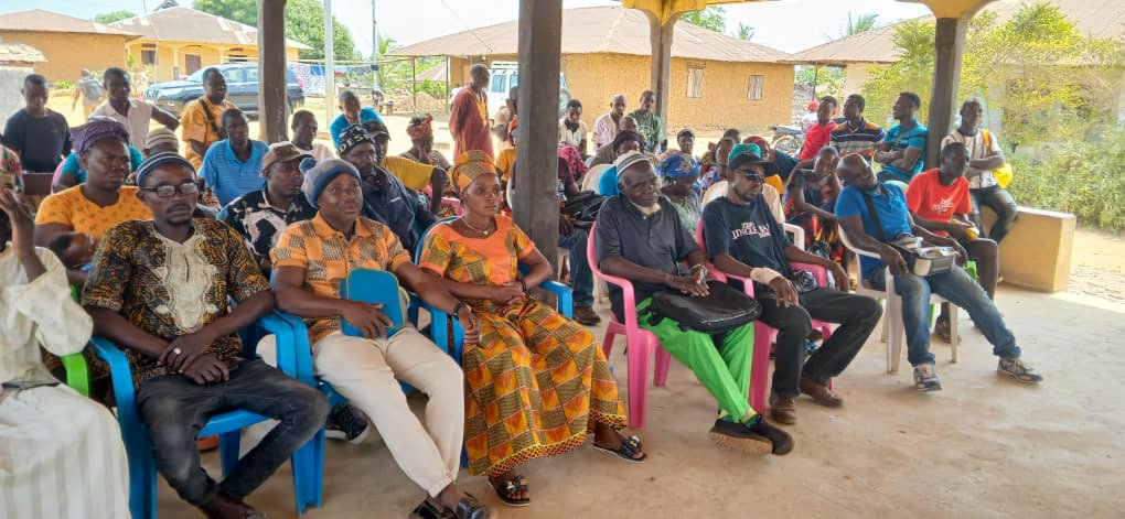Reaching across 8 districts and 21 chiefdoms in S/Leone 🇸🇱 the Food Systems Resilience Program <a href="/fsrp2024/">Food Systems Resilience Project</a> is distributing improved breeds of small ruminants to 1,155 beneficiaries. This initiative is implemented by #MAFS, with  funding from <a href="/WorldBank/">World Bank</a> &amp; technical support from <a href="/FAO/">Food and Agriculture Organization</a>