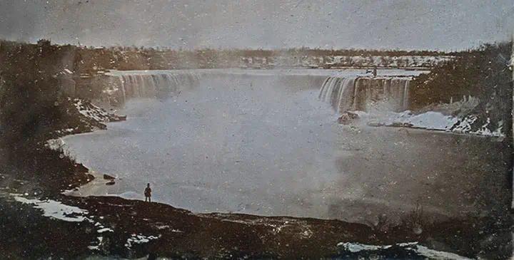 📸 Photography Fact: A daguerreotype of Niagara Falls taken by Hugh Lee Pattinson. 🌊
🌍 Historical Fact: This is one of the earliest photographs of a natural wonder, capturing the power and beauty of Niagara Falls. 🏞️

#SeedPhoto #Photography #NFT #NFTCommunity #HistoryFacts