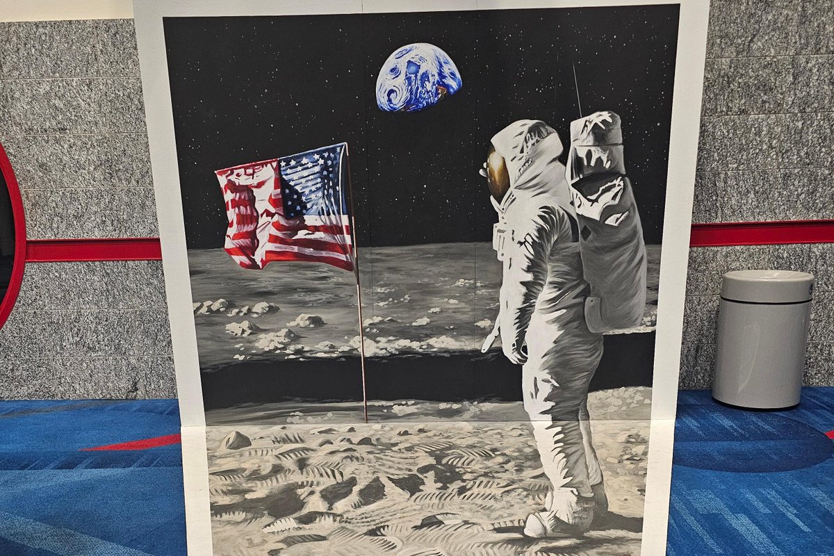 3DS_SIMULIA's tweet image. POV: You're traveling with us to Houston for #3DXW25! 🤩💙

For the next three days, we'll see how ANY engineer can easily access advanced simulation with the cloud-based 3DEXPERIENCE Works portfolio (thanks to unified modeling and simulation 😎).