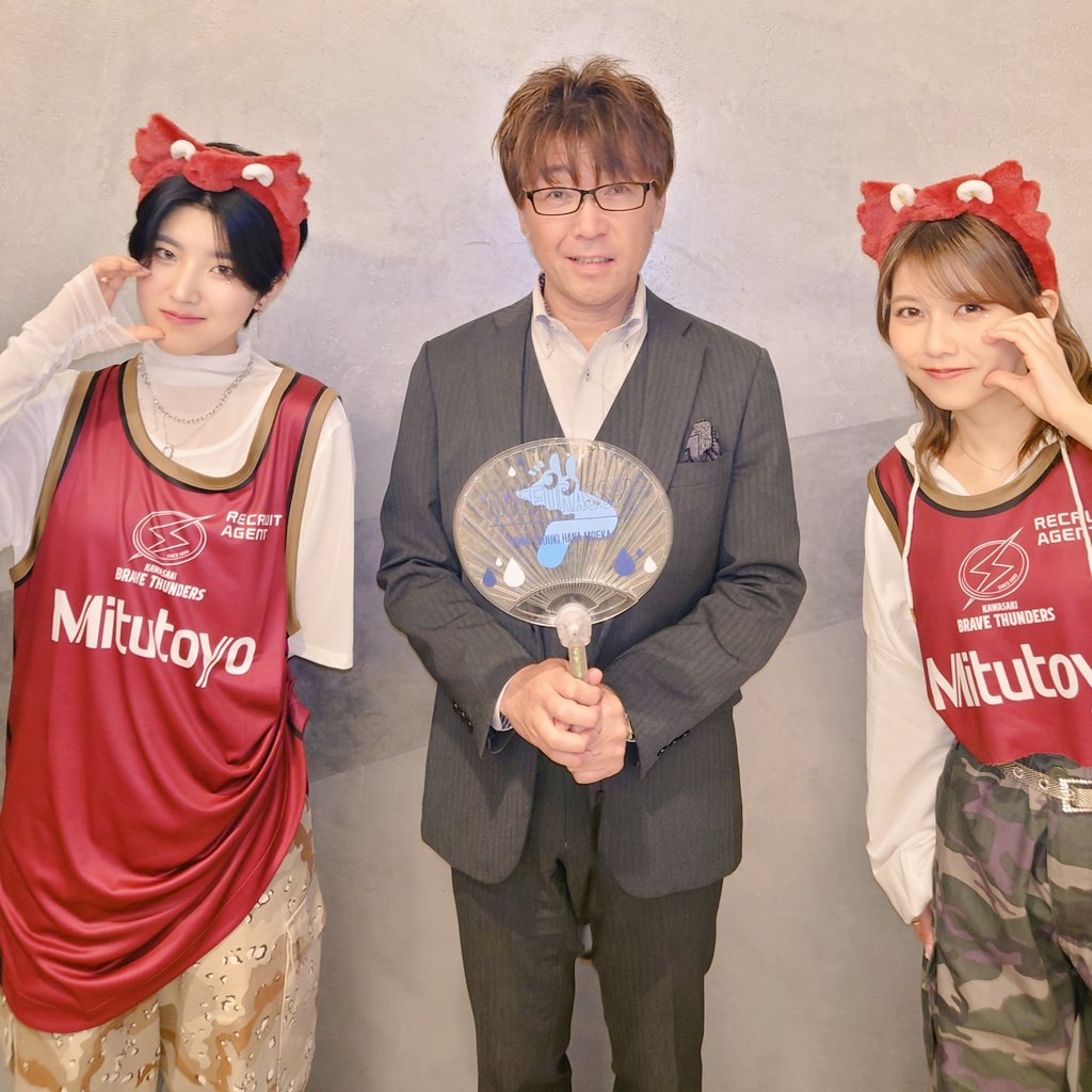 スーツでZeppは浮きますね😅　#AMEFURASSHI　#愛来　#市川優月　#小島はな　#鈴木萌花