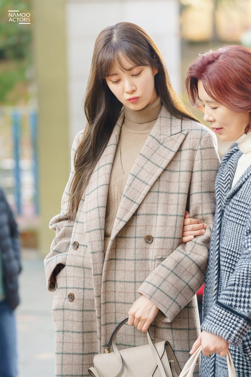 200224 서현 - 드라마 '안녕 드라큘라' 촬영 비하인드 (3) #서현 #Seohyun #안녕드라큘라 #소녀시대 #SNSD #GirlsGenerationTranslate post