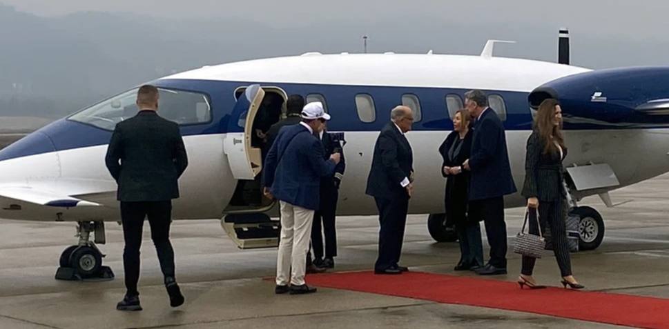 Lukai1861's tweet image. #RepublikaSrpska | Republika Srpska's President Milorad Dodik just met @RudyGiuliani and Zastava Arms USA's CEO Ranko #Ristić.

Both are members who promoted #MAGA project and are close to #Trump's administration.