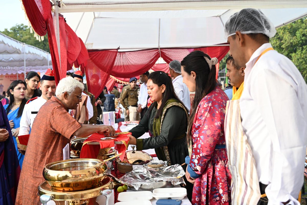 25BnSSB_INDIA's tweet image. During the event at 25th Battalion, Ghitorni, 12 stalls showcased a variety of dishes made from different millets, highlighting their versatility and nutritional value. A great initiative to promote millet awareness! #MilletMan #MilletMagic #SSBEvent #HealthyEating