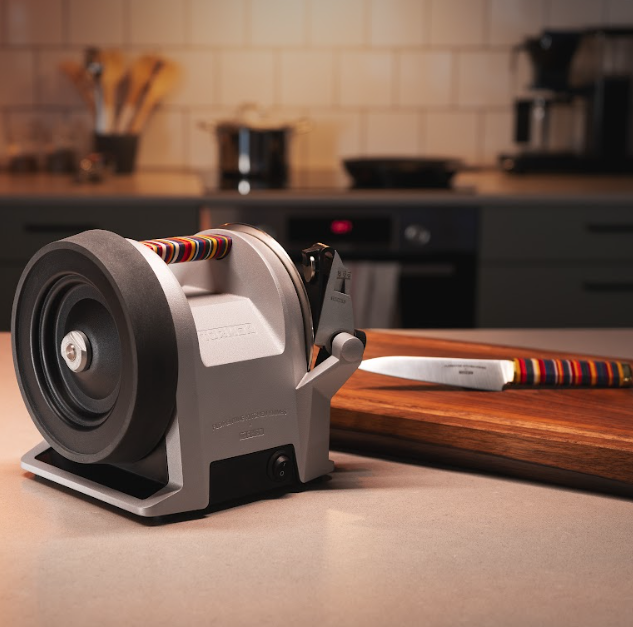 INTOUCH_RUGBY's tweet photo. TORMEK T-1 KITCHEN KNIFE SHARPENER COLLECTION For guaranteed perfect slices of Roast Lamb and Mushroom Wellington this Easter ... https://t.co/7eiZera9LO ... now live @ https://t.co/mfuNWdJEhw ! #culinary #knifesharpener #ad #tormek https://t.co/su6pV2GWdH