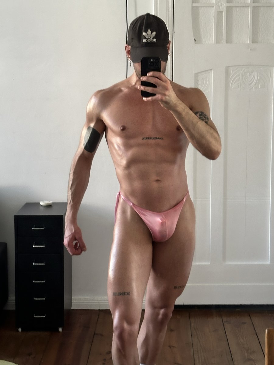 kinkysub_bln tweet media