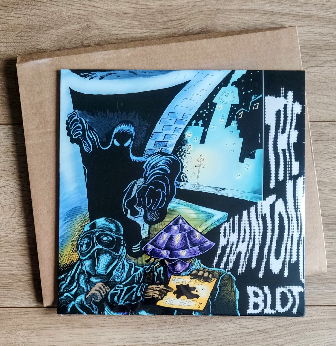 Kris Kromanski (@kriskromanski) on Twitter photo S/O <a href="/CPHCrates/">Copenhagen Crates</a> 4 mail order 📦🙏🏾
"THE PHANTOM BLOT"
<a href="/FIGERSON/">THE GHOST OF BLAKUZA 🐉 龍年</a> x Foule Monk
This is definitely an extravagant project. If I'm not mistaken, there's only 1 track with drums - otherwise Foule Monk's productions are all drumless, which gives this project an even darker to abstract S/O <a href="/CPHCrates/">Copenhagen Crates</a> 4 mail order 📦🙏🏾
"THE PHANTOM BLOT"
<a href="/FIGERSON/">THE GHOST OF BLAKUZA 🐉 龍年</a> x Foule Monk
This is definitely an extravagant project. If I'm not mistaken, there's only 1 track with drums - otherwise Foule Monk's productions are all drumless, which gives this project an even darker to abstract
