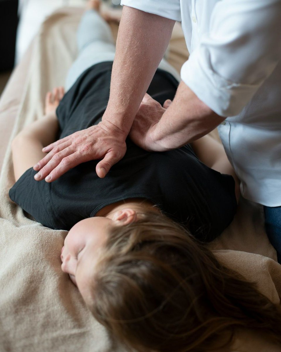 AMLDO's tweet image. Osteopathy is a comprehensive healthcare approach that employs techniques like physical manipulation, massage, and stretching to address various ailments. #Osteopathy #HolisticHealth