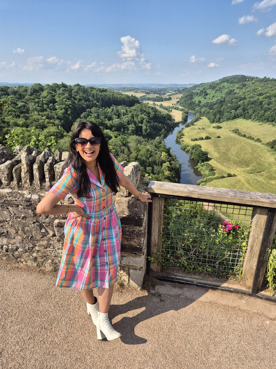 📺 Switch on the TV for view like this now… 

#escapetothecountry