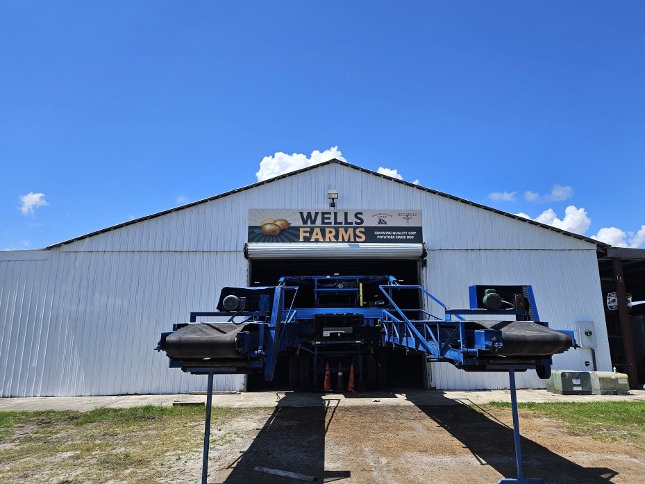 BSSigns1's tweet image. Looking for the perfect signage for your business? Look no further than B&amp;amp;S Signs. Our expert team will work with you to create a custom solution that meets your specific needs. Visit our website or call us today to learn more about how we can help your business stand out.