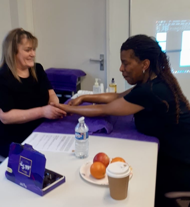 Our February Hub sessions were an opportunity for some of our members to have a pamper session and a couple of hours of much-needed relaxation! 
Thanks to Maxine and Siobhan, our lovely therapists.