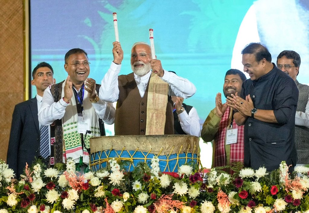 narendramodi's tweet photo. Every moment of Jhumoir Binandini was pure magic! This was an experience that touched the soul.

As we celebrate 200 years of Assam Tea, this programme beautifully merges history, culture and emotion. 

The culture of the tea tribes, their spirit and their deep connection to the land—it all came alive today. I compliment all the artists who took part in this programme. 

I bow to the culture and traditions of Assam!