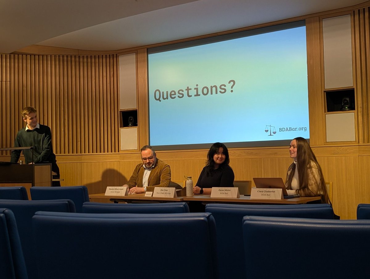Bringing (Dis)Ability to the Bar (@bdabarorg) on Twitter photo On Saturday, Oscar Minto (Head of Research), Zoe Chan (Vice-Chair) and Clara Chaberlot (Schemes Officer) joined the panel for <a href="/TheInnerTemple/">The Inner Temple</a>’s Education Day. They discussed how we can make the Bar more accessible, approach reasonable adjustments & challenge stereotypes. ☺️ On Saturday, Oscar Minto (Head of Research), Zoe Chan (Vice-Chair) and Clara Chaberlot (Schemes Officer) joined the panel for <a href="/TheInnerTemple/">The Inner Temple</a>’s Education Day. They discussed how we can make the Bar more accessible, approach reasonable adjustments & challenge stereotypes. ☺️