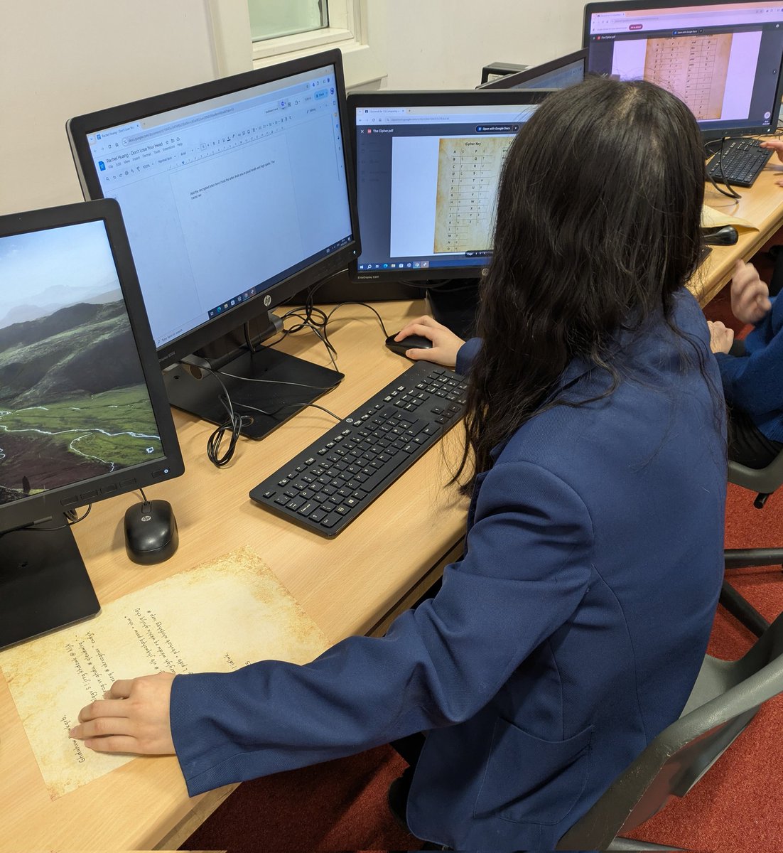 We are learning about cryptography and how Mary Queen of Scots lost her head! #cyberscotlandweek2025 #csw25 <a href="/DigiLearnScot/">Digital Learning and Teaching</a>