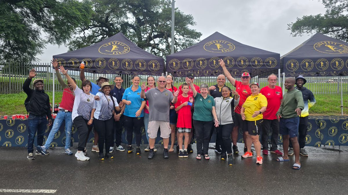 ComradesRace's tweet image. #TeamComrades lent a hand by hosting a refreshment station at the Capital City Marathon yesterday! It was fantastic to see so many runners pushing their limits and qualifying for #2025!

Huge congratulations to everyone who ran any marathon yesterday, and especially to those who…
