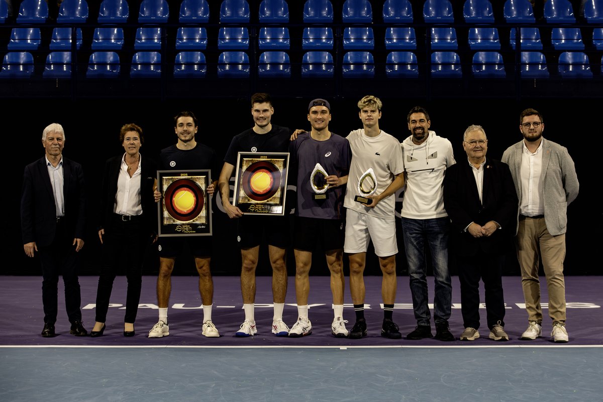 Teréga (@teregacontact) on Twitter photo Une semaine au TOPP s'achève ! 🎾
🏆 Le <a href="/TeregaOpen/">Teréga Open Pau-Pyrénées</a> s'est terminé hier avec la victoire de Raphaël Collignon en simple et Mark Wallner et Jakob Schnaitter en double.
Teréga est toujours aussi fier d'être partenaire titre d'un événement aussi fédérateur et propice aux échanges ! Une semaine au TOPP s'achève ! 🎾
🏆 Le <a href="/TeregaOpen/">Teréga Open Pau-Pyrénées</a> s'est terminé hier avec la victoire de Raphaël Collignon en simple et Mark Wallner et Jakob Schnaitter en double.
Teréga est toujours aussi fier d'être partenaire titre d'un événement aussi fédérateur et propice aux échanges !