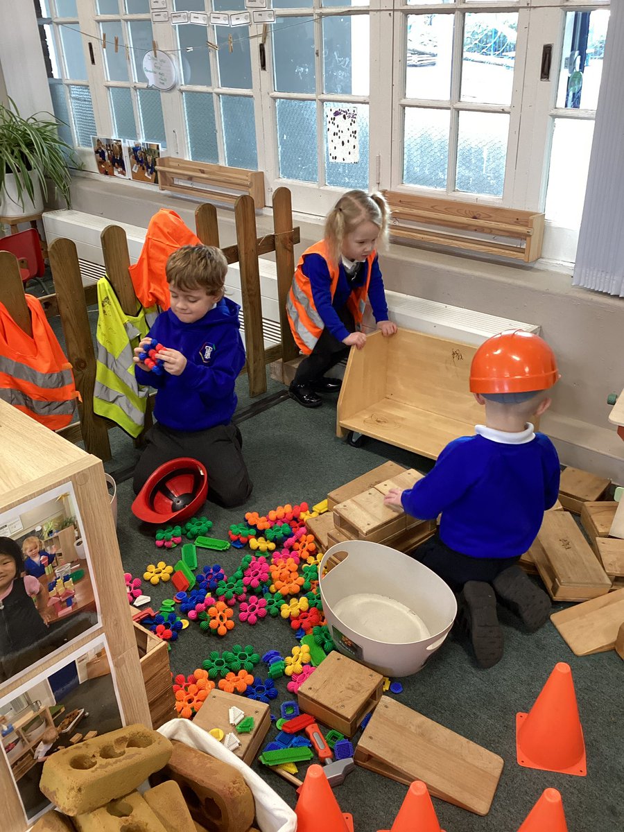 In our new topic we are learning about the different jobs people do. It is getting off to a great start this morning we have some builders working hard!