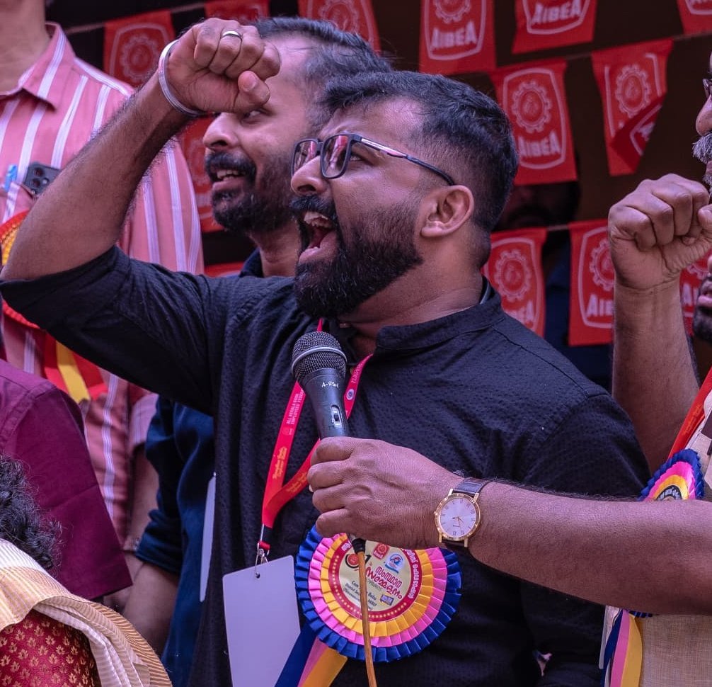 Inquilab Zindabad! Always proud to raise this slogan as an AIBEA comrade #AIBEA