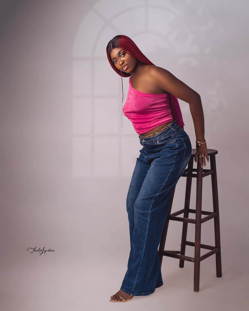 freshsignatures's tweet photo. Still can't get over these portraits from JOJO birthday photoshoot 
.
Photographed by @freshsignatures 
.
Kindly RT🙏🙏
.
#OAUTwitter #portraitphotography #photoftheday https://t.co/TSd20fwXQY