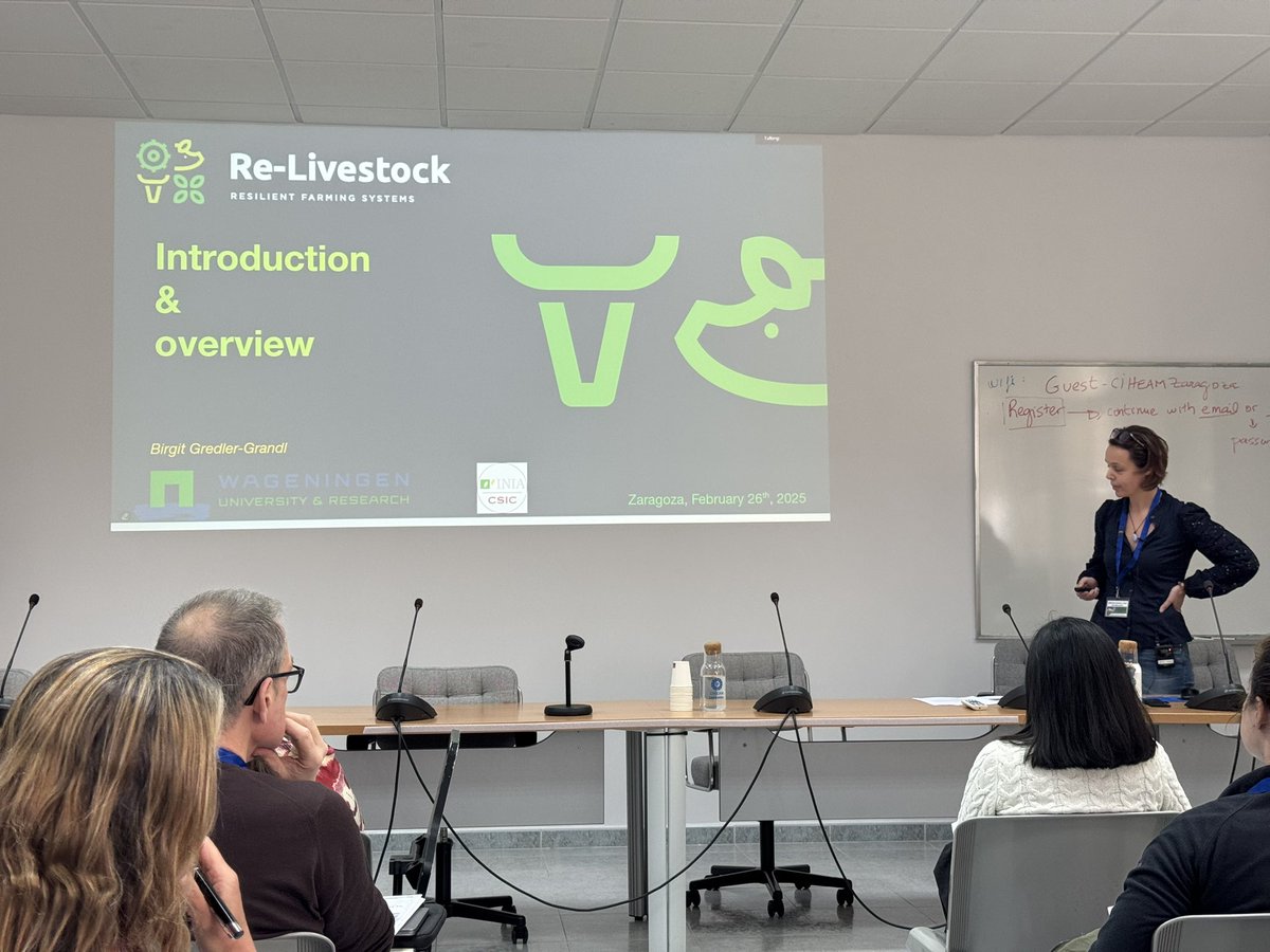 Manuel Ramón (@manuramon) on Twitter photo Day 1, <a href="/birgitgredler/">Birgit Gredler</a> given us an introduction of the course and what we are going to see during the week. Day 1, <a href="/birgitgredler/">Birgit Gredler</a> given us an introduction of the course and what we are going to see during the week.