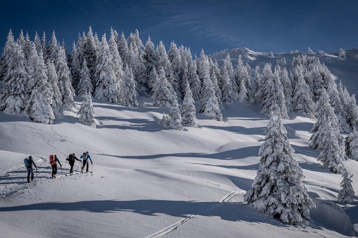 IndyLife's tweet photo. The sophisticated new way to go drinking in the French Alps https://t.co/CWyyEBDWym https://t.co/HNQw2MbQKD