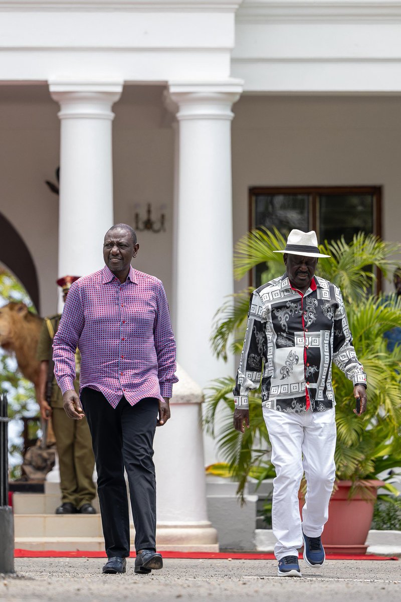 CharlesDienya's tweet photo. You Celebrate the loss at #AUCElection  thinking Raila Odinga @RailaOdinga would Retreat to sell Mandazi in Bondo only for him to Bounce Back STRONGER defying all the Odds.

We are Ready for the next Face. https://t.co/FHI1ESgc7R