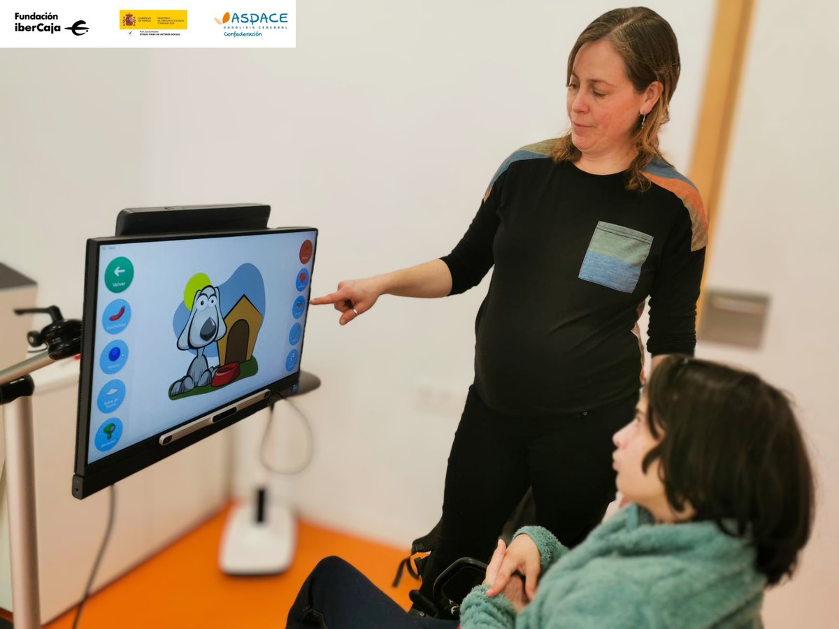 ¡Seguimos con la formación ofrecida por <a href="/Qinera_ES/">Qinera</a> sobre Comunicación Aumentativa y Adaptativa! Esta vez, con el equipo ComuniQa Eye XL con Grid 3👁️y el lector ocular PCEye5🖥️

👨‍💻Se trata de un proyecto formativo coordinado y financiado por <a href="/ConfeAspace/">Confederación Aspace</a> y <a href="/FundIbercaja/">Fundación Ibercaja</a> #ASPACEnet