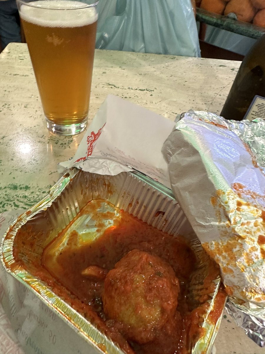 😭 Purrfect use! 🏆 meanwhile in Rome I just paid 4.50$ for one meatball.