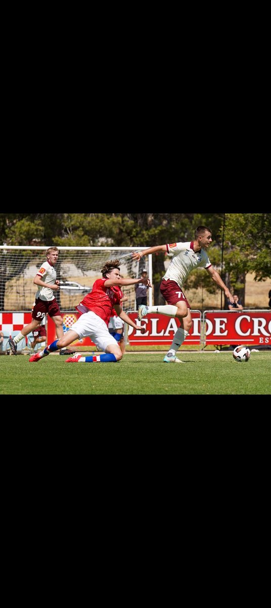 Encuentra a Wally 🤭⚽🇦🇺
