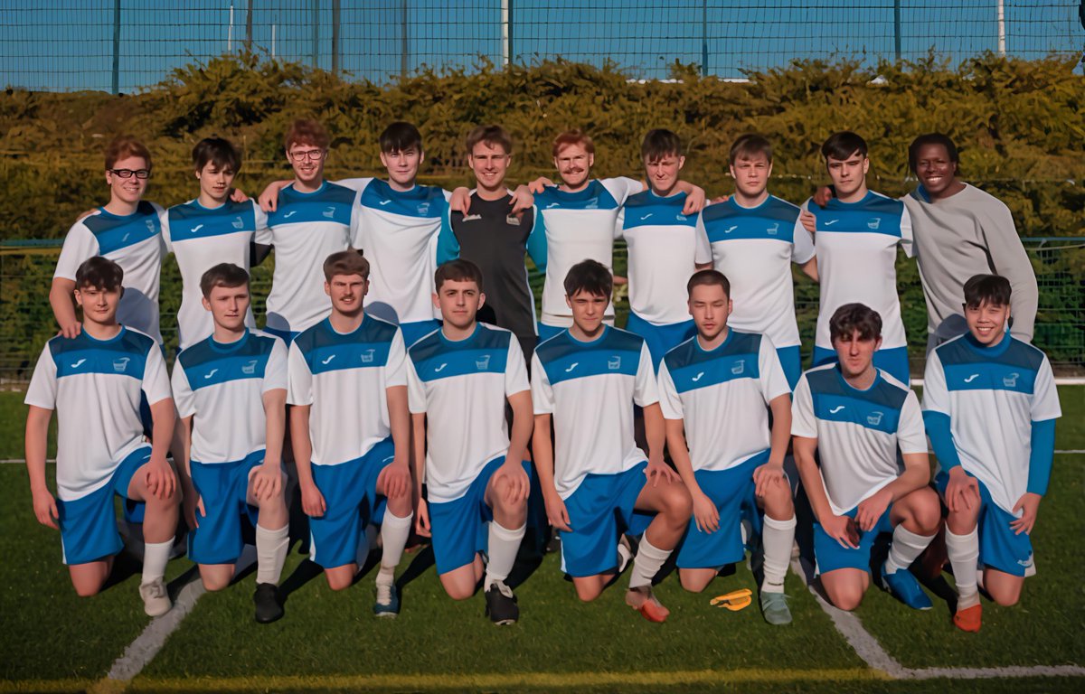 Best of luck to our student management team Ehis,Shane and Aaron as their Crowley Cup squad takes on <a href="/rcsi/">Csontos Erika</a> in their <a href="/IUFUofficial/">IUFU OFFICIAL</a> first round game.
They are looking to qualify for the tournament in Coleraine in March.
Today's game kicks off at 2pm <a href="/mcfc1966/">McKelveyCelticFC</a>
