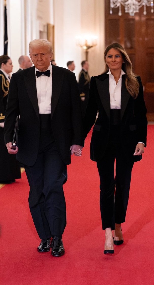 Drop a ❤️, If you Love our POTUS &amp; FLOTUS!!