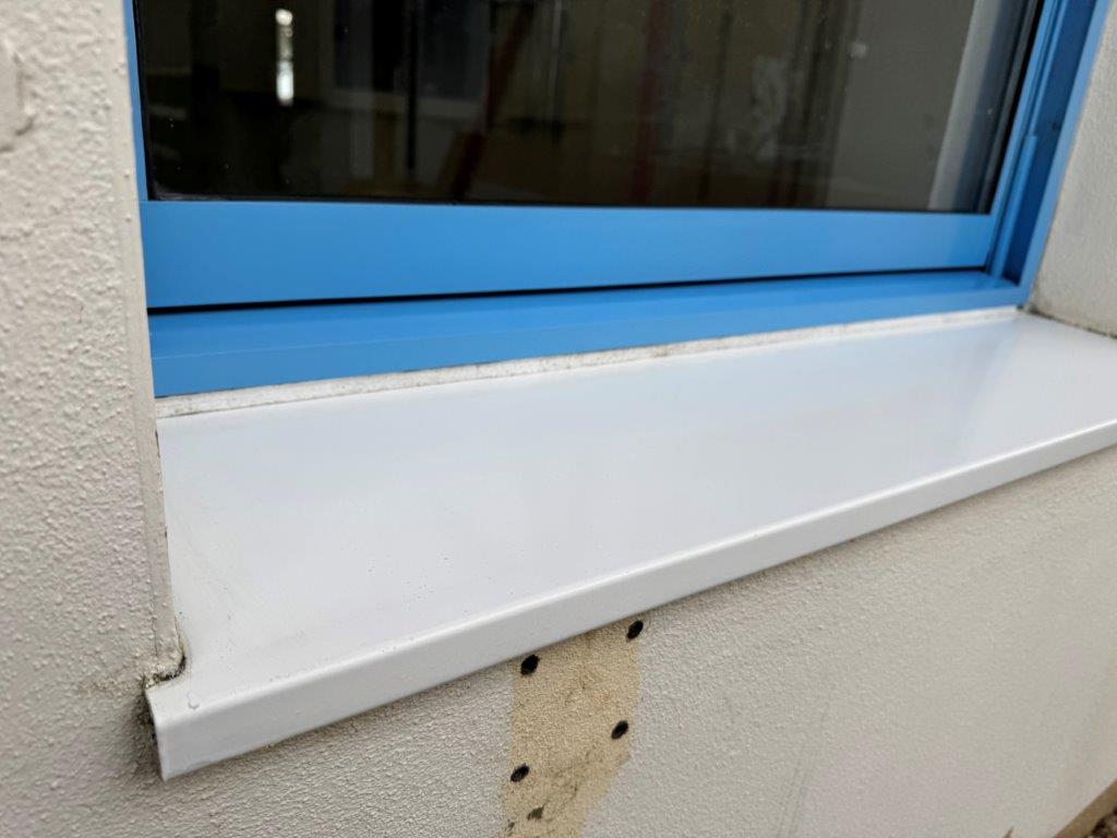 Monday morning blues before and after photos showing the results of our specialist #restorative products and techniques