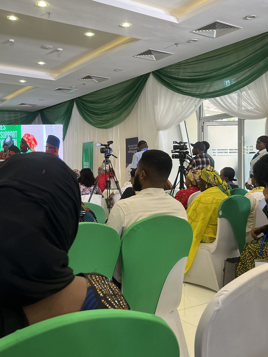 olugbuofound's tweet image. We are live at the Technical Session on the Seat Reservation for Women Bill and Public Presentation of the National Women Leaders Forum’s Operational Guidelines organised by @WFD_Nigeria with support from @UKinNigeria