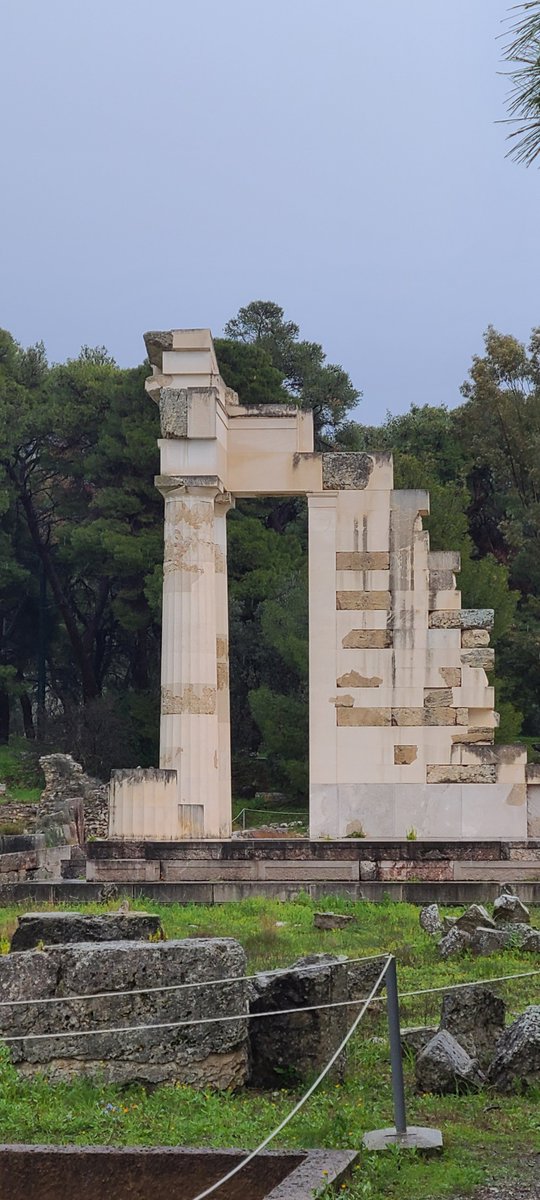 CIGICG's tweet photo. Last week, Wyatt visited the Asclepieion of Epidaurus where he had the opportunity to learn more about Asclepius and his worshippers at the Museum, the Temple of Asclepius, the famous theatre, and the stadium. #Asclepius #Epidaurus #archaeology #Theatre #Greece https://t.co/aK0AIWs2fC