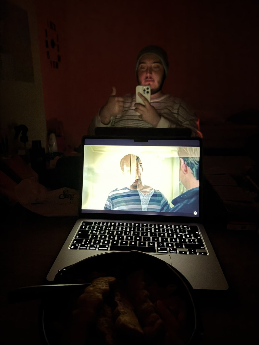 öğrenci evi, yemek ve behzat ç.