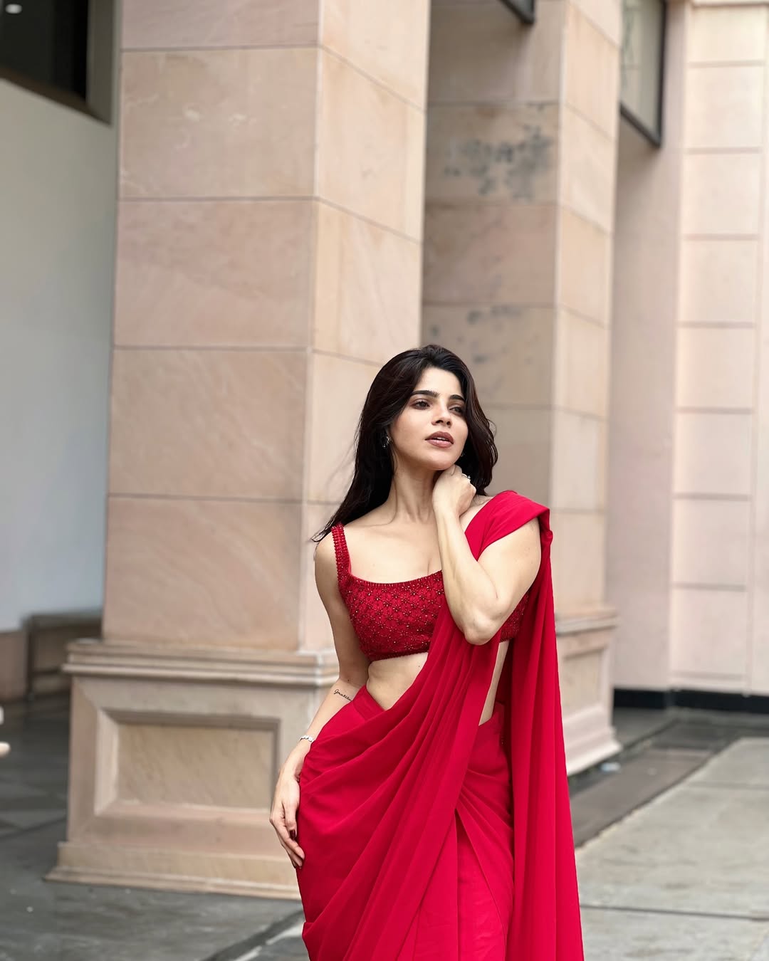 GkjRE5CWYAASv5e?format=jpg&name=large