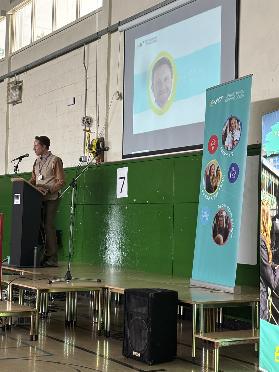 #primarysummit “When teachers get better than they are that what makes the difference to children. Be proud of where you are, but never satisfied” a brilliant second keynote by Stuart Kime from <a href="/EvidenceInEdu/">Evidence Based Education</a> at the <a href="/EACTlearning/">E-ACT Learning</a> <a href="/EducationEACT/">E-ACT</a> #growthculture #iqmfamily 💚💜