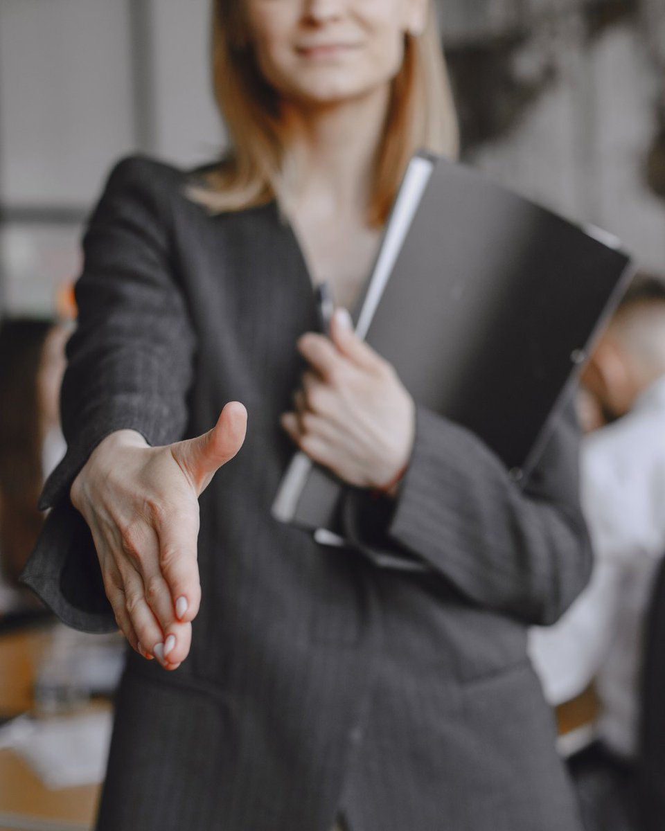 🔍 ¿Qué pasa con los trabajadores si una empresa externaliza servicios? La subrogación laboral asegura estabilidad. Te explicamos todo en el blog. 👉

eliasymunozabogados.com/blog/subrogaci…