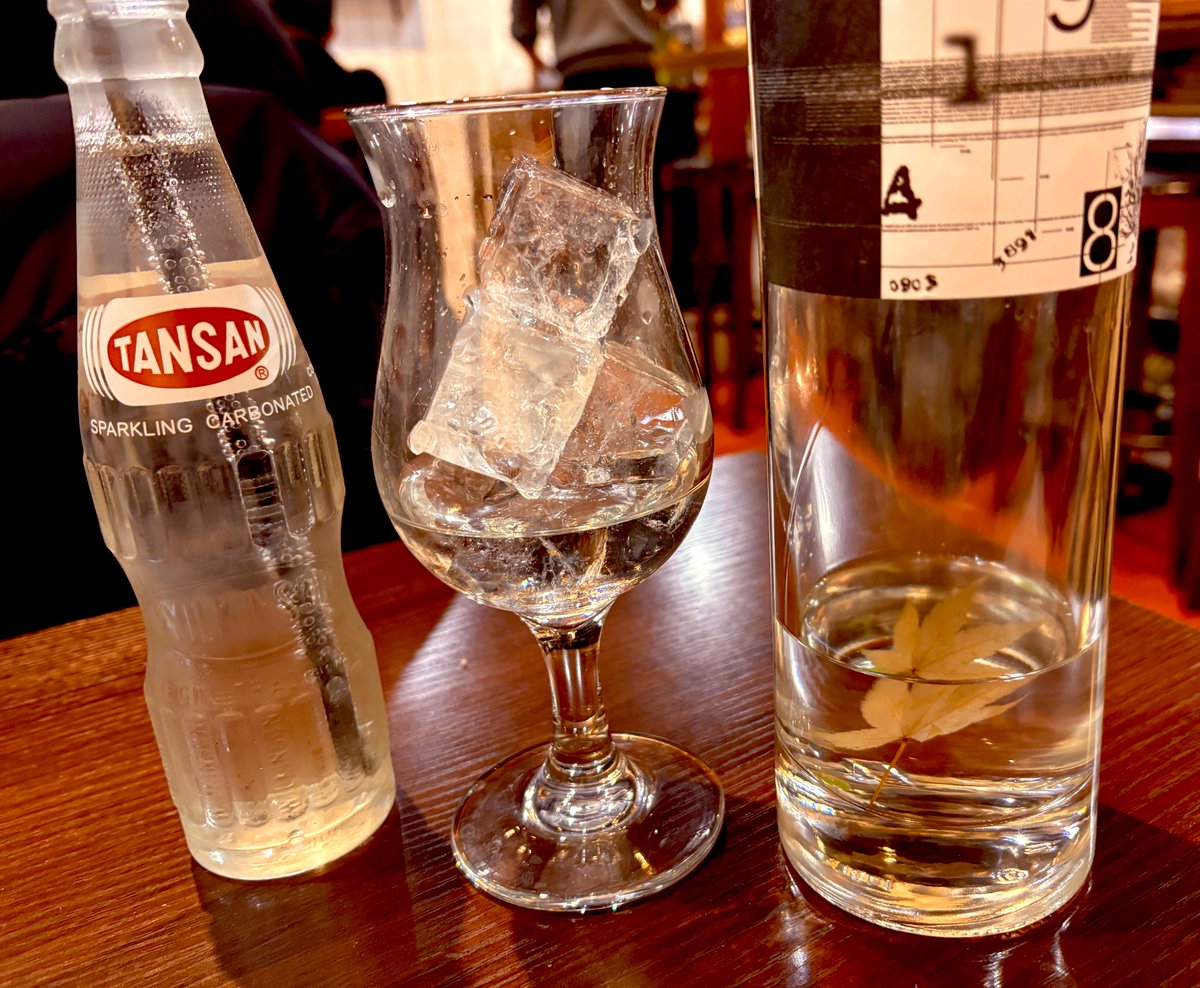 #欧州酒場サケトメシト