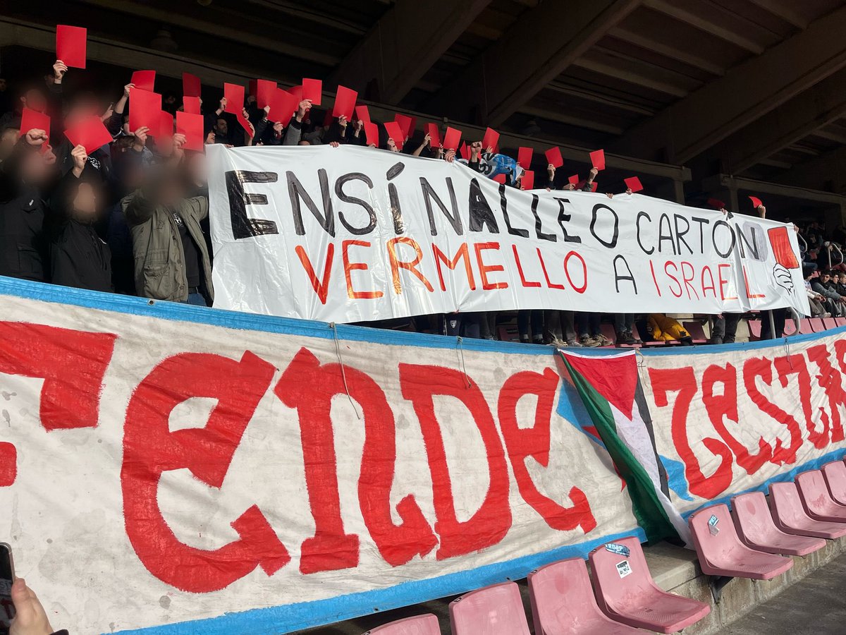 Cando é momento de posicionarse e dar visibilidade a unha inxustiza como a que esta a vivir o pobo palestino,nos témolo claro!
Ensínalle o cartón  vermello a Israel!