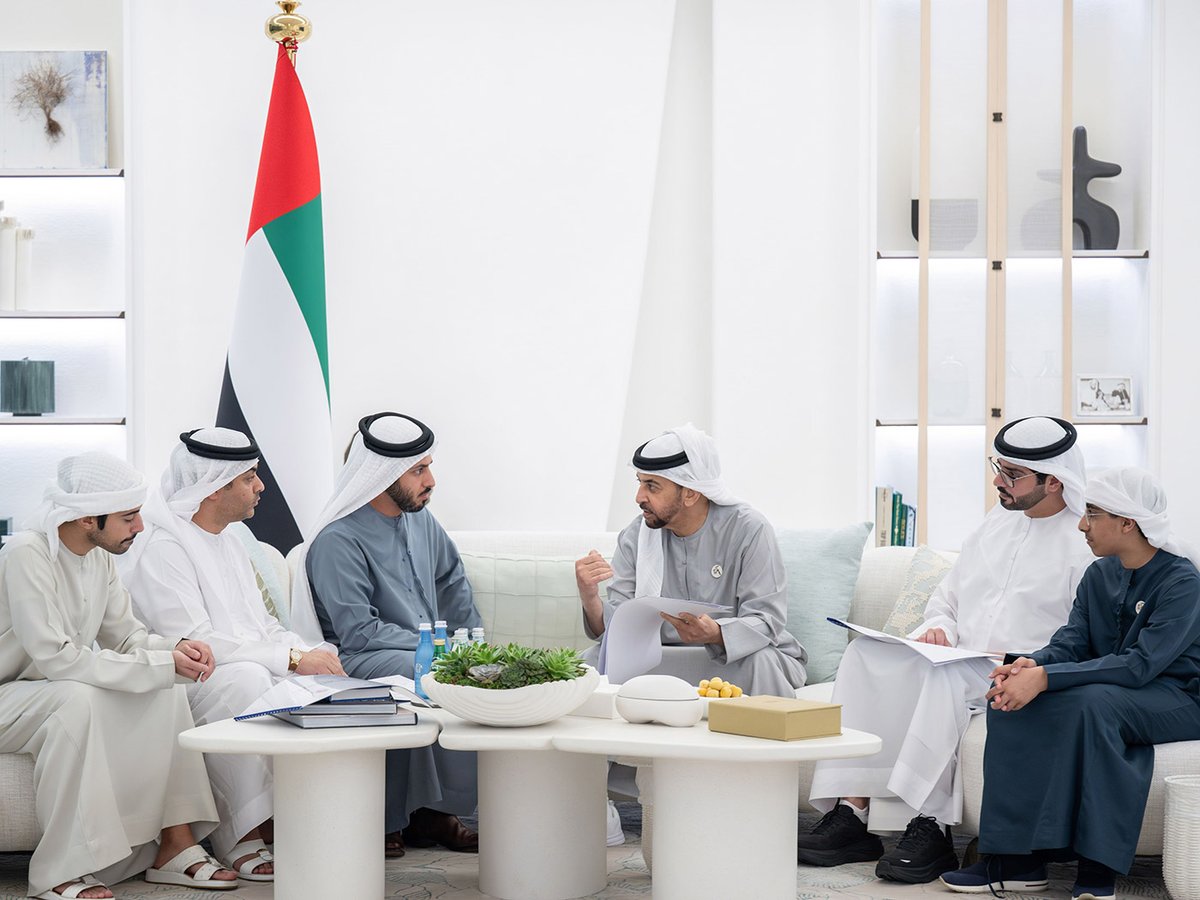حمدان بن زايد يطلع على أنشطة وفعاليات جمعية الإمارات للخيول العربية بالظفرة bit.ly/3EPvHtb