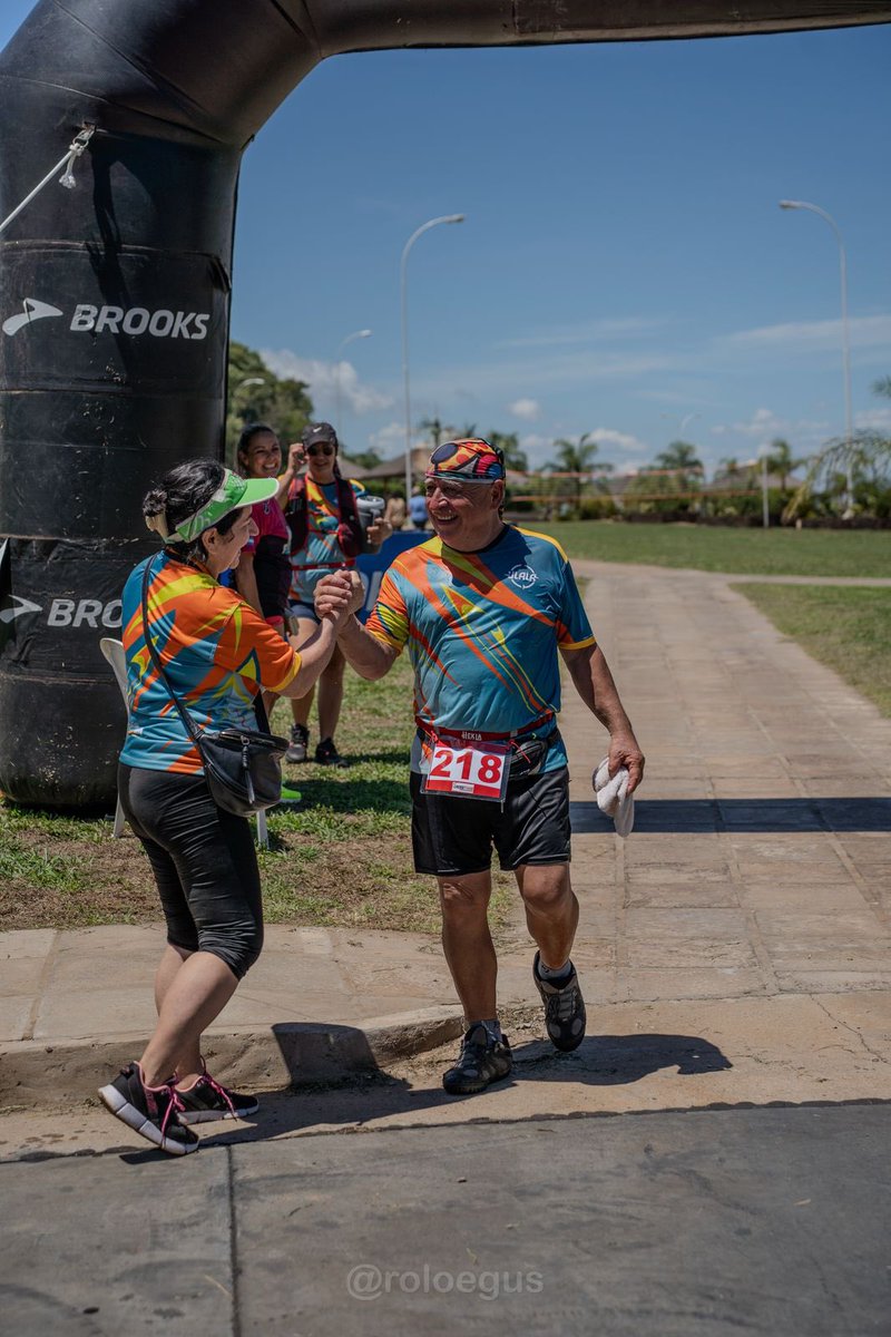 AngieDuartePy's tweet photo. ¡Un fin de semana épico en San Juan del Paraná! 🇵🇾 El Ulala Backyard AguaVista superó todas las expectativas, demostrando que Paraguay es un destino de primer nivel para el turismo deportivo.  
1️⃣0️⃣4️⃣Atletas de todo el 🇵🇾 🇦🇷🇧🇷 se desafiaron en esta prueba de resistencia extrema, declarada de Interés Turístico Nacional por @Senatur_Py.

Felicito a @UlalaAventura y al Complejo Residencial AguaVista por su impecable organización. Este evento no solo promueve el deporte, sino que también impulsa el turismo y muestra la belleza de nuestro país al mundo. ¡Felicitaciones a todos los participantes!

#UlalaBackyardAguaVista #TurismoParaguay #DeporteParaguay #SanJuanDelParaná #Itapúa