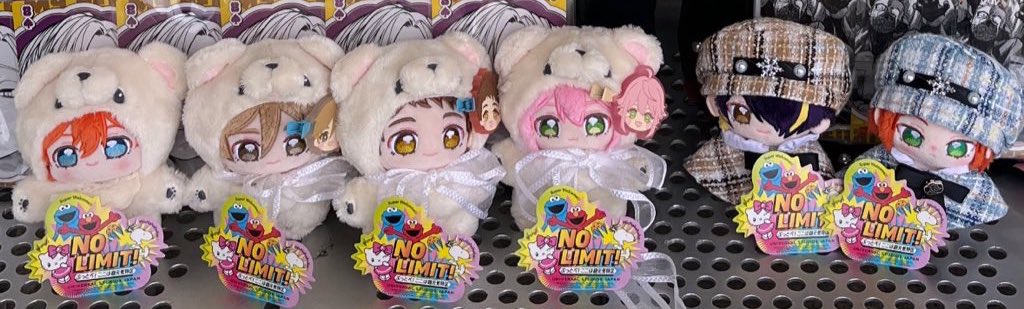O_Cyanosuke's tweet photo. キャストのお姉さんがいつぬちゃんの分もステッカーくれて🥰🥰🥰 https://t.co/2ALbf9hM5N