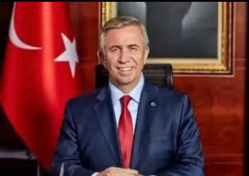 : 

📌Ben Bir Türk Milliyetçisiyim, Atatürkçüyüm. Çizgim Belli Bunu Her Yerde Söylüyorum.

📌Keşke Yunan Kazansaydı Diyen, Anayasa İlk Dört Maddeyi Tartışan, Türk Milli Takımı'nın Yenilmesini Arzu Eden İnsanlarla Yan Yana Gelemeyiz. 
Mansur  Yavaş