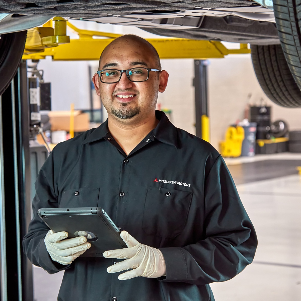 Is your #Mitsubishi acting a little funny? Take it to our #service center to get it running like new again. 🧰 Making your appointment is easy with our online scheduling tool. Kick back and let our experts get your car back running smoothly.