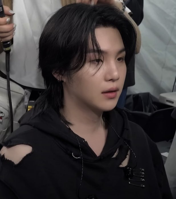 this face is something so serious