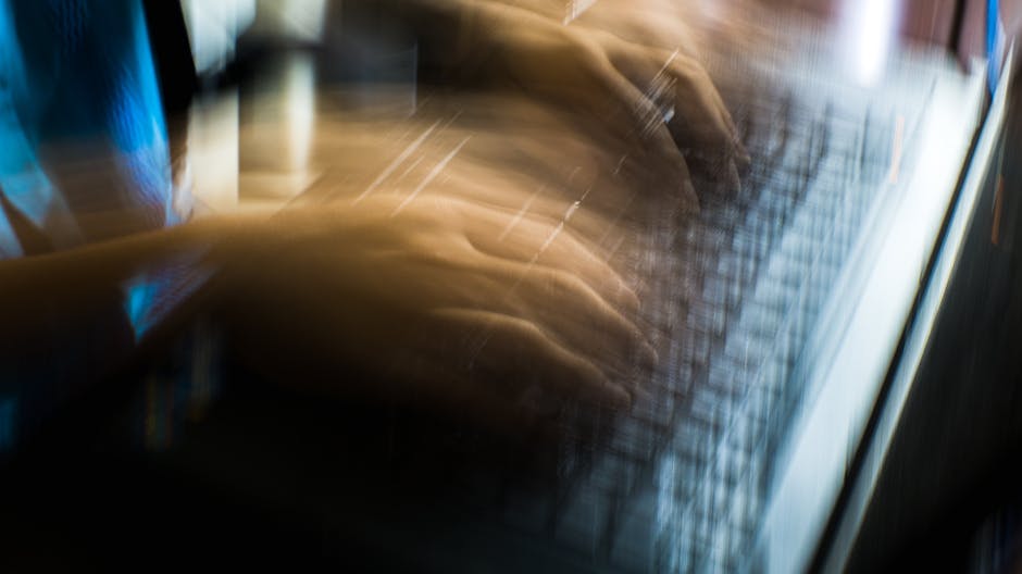 techrevampllc's tweet image. 🌐🚀 Supercharge your internet speed! 💨 Our guide helps you monitor & control bandwidth, avoiding slowdowns. 🔍 Identify data-hungry apps, ⚙️ cut background usage, and 📡 fine-tune your router. Surf like never before! #FastInternet #BandwidthControl