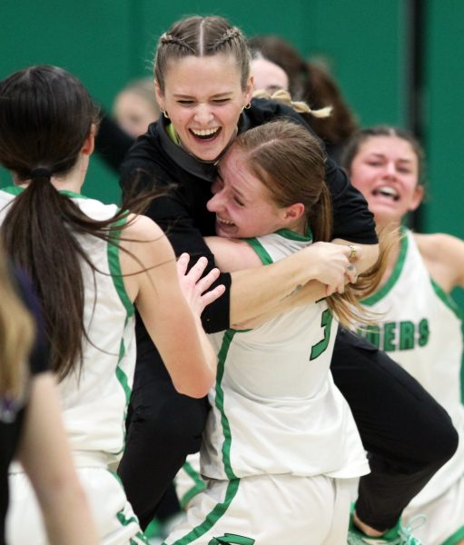 Breaking🚨🏀

Columbia's Faith Williams named Lorain County's Division VI and VII Coach of the Year.

<a href="/MJournalSports/">Morning Journal Sports</a> <a href="/CHSRaiders/">ColumbiaRaiders</a> <a href="/ColumbiaAth/">Columbia Raiders Athletics</a>