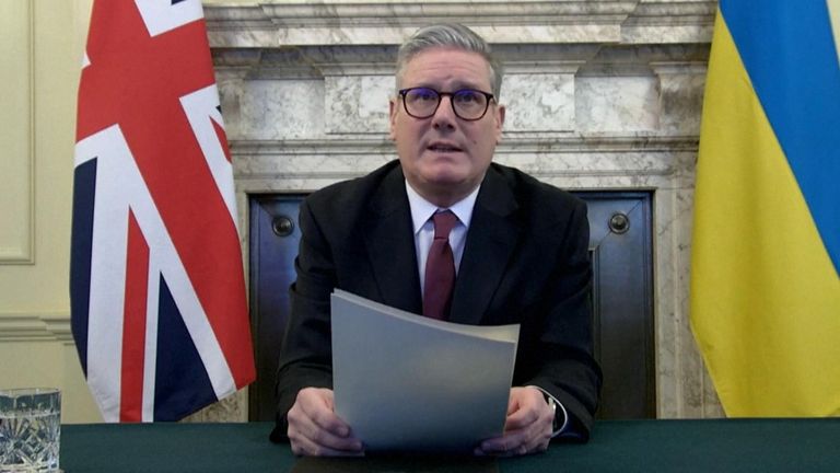 🚨🇬🇧🇺🇦 Dal N°10 di Downing Street sono passati oratori più capaci, leader più carismatici, di Keir Starmer. Ma la sostanza rimane: quando la Storia bussa alla porta, il Regno Unito risponde. È sempre stato così. Dobbiamo ringraziare che lo sia ancora. Il discorso pronunciato dal