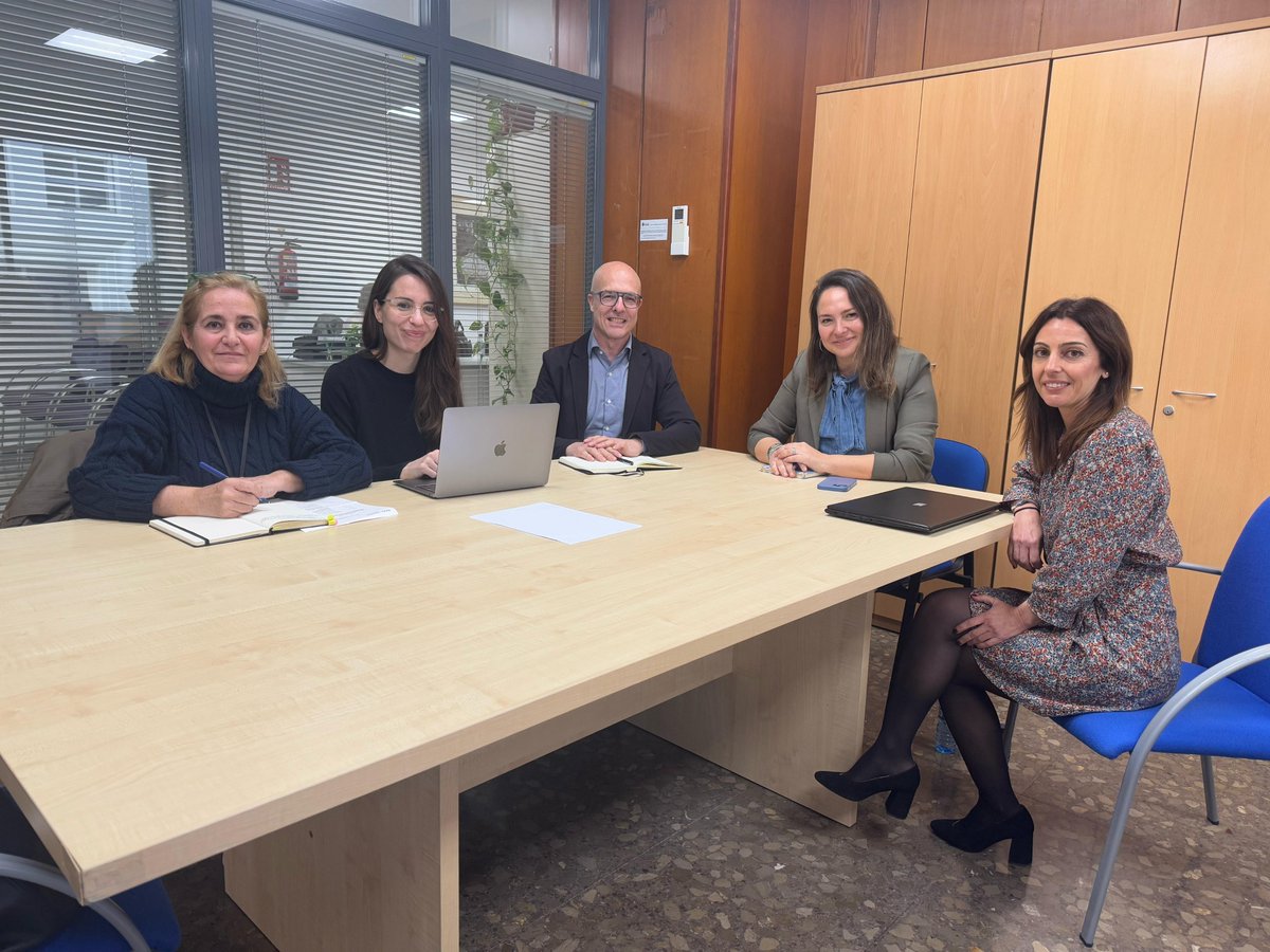 Hoy, personal del <a href="/AjuntCastello/">Ajuntament de Castelló</a> ha compartido con el equipo de la RECI los retos y las actuaciones llevadas a cabo en el ámbito de la convivencia, incluyendo los próximos pasos a seguir y confirmando el compromiso municipal con la interculturalidad.